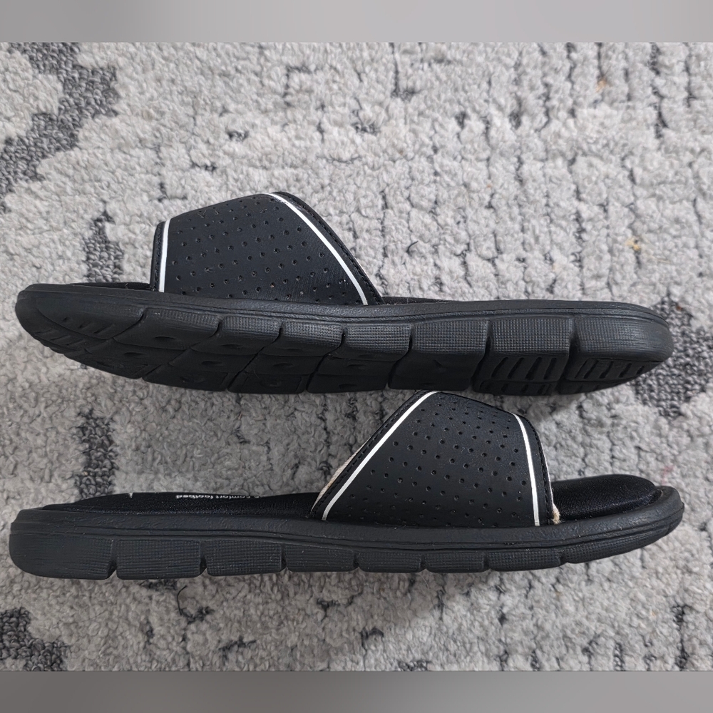 Nike Black and White Padded Insole Slide Sandals - Picture 3 of 6